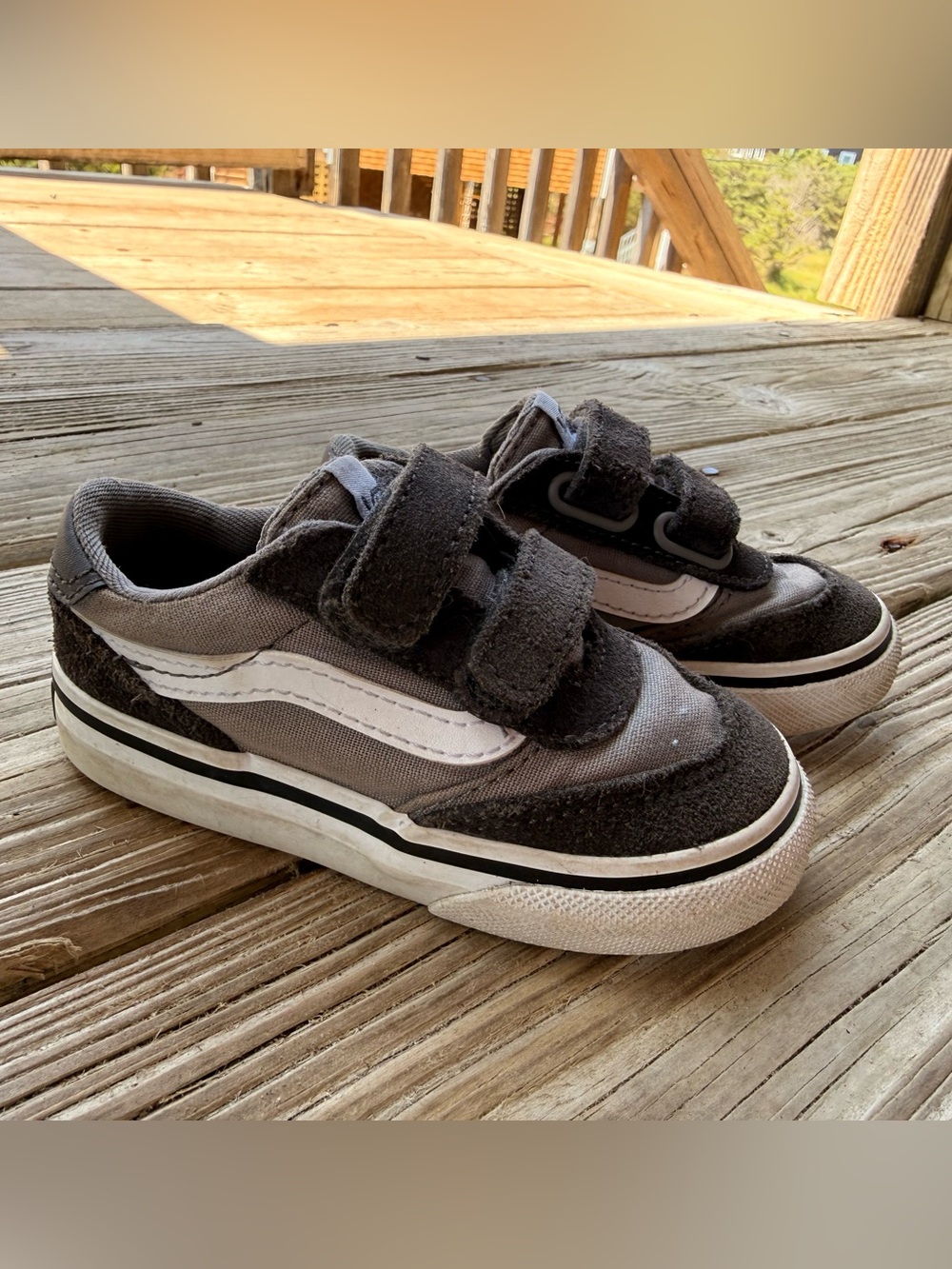 toddler vans - size 6